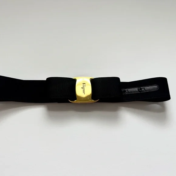 Black Salvatore Ferragamo women’s belt